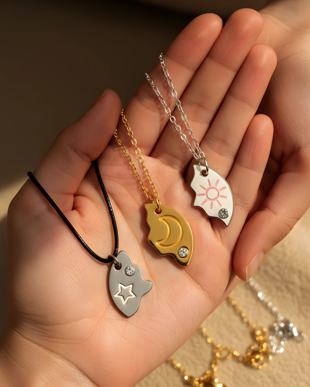 Collares Cosmic