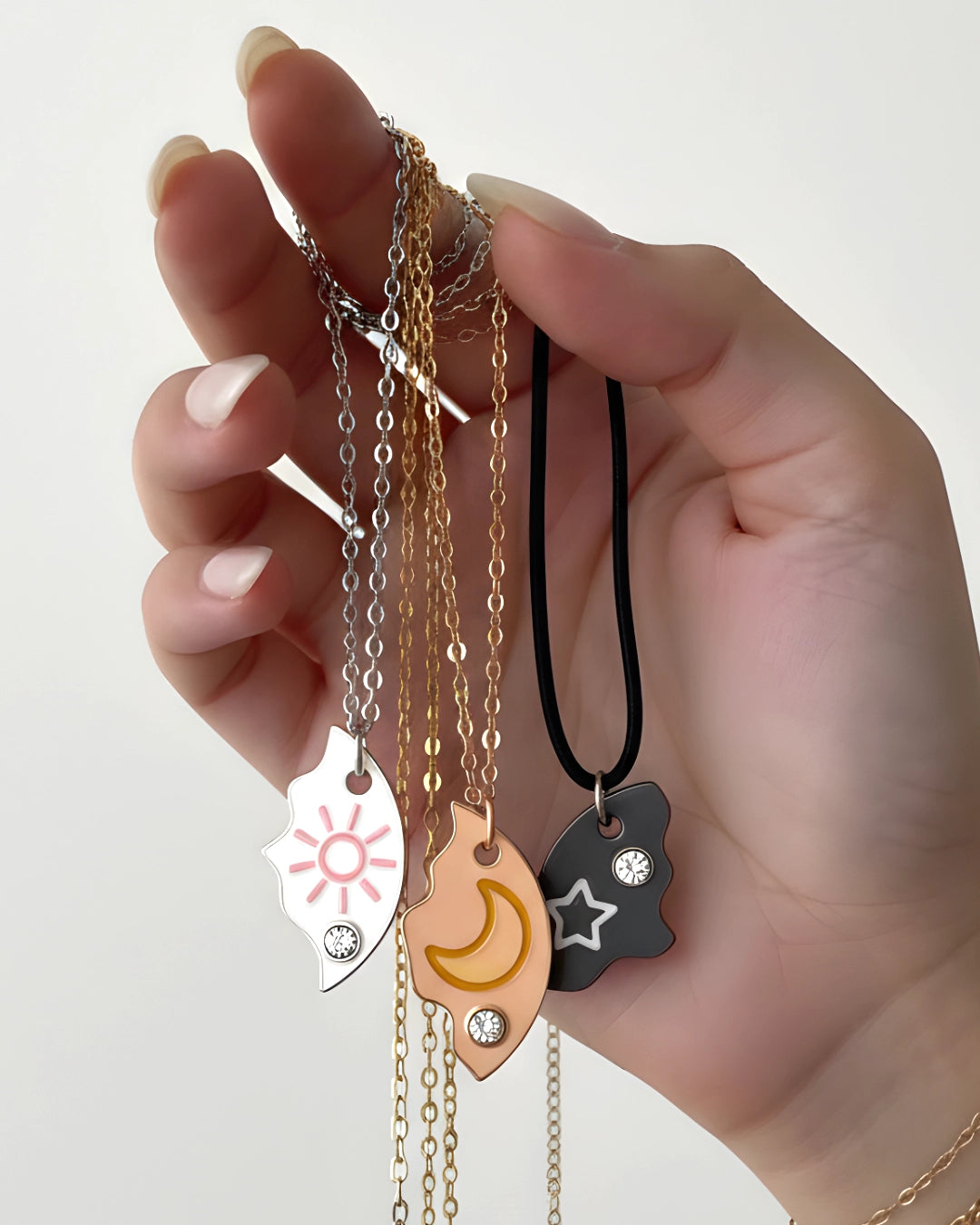 Collares Cosmic