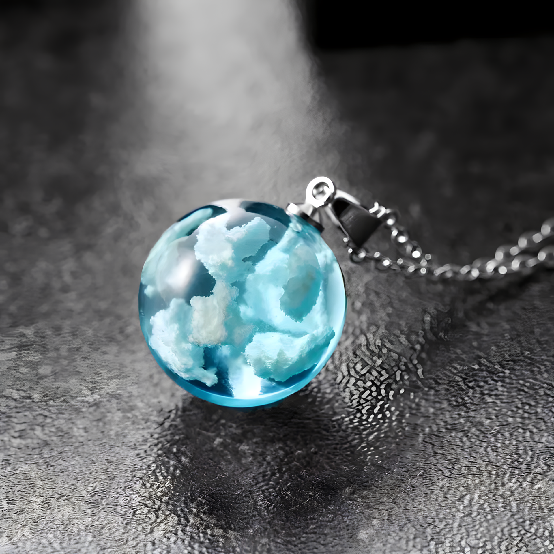 Collar Cloudy