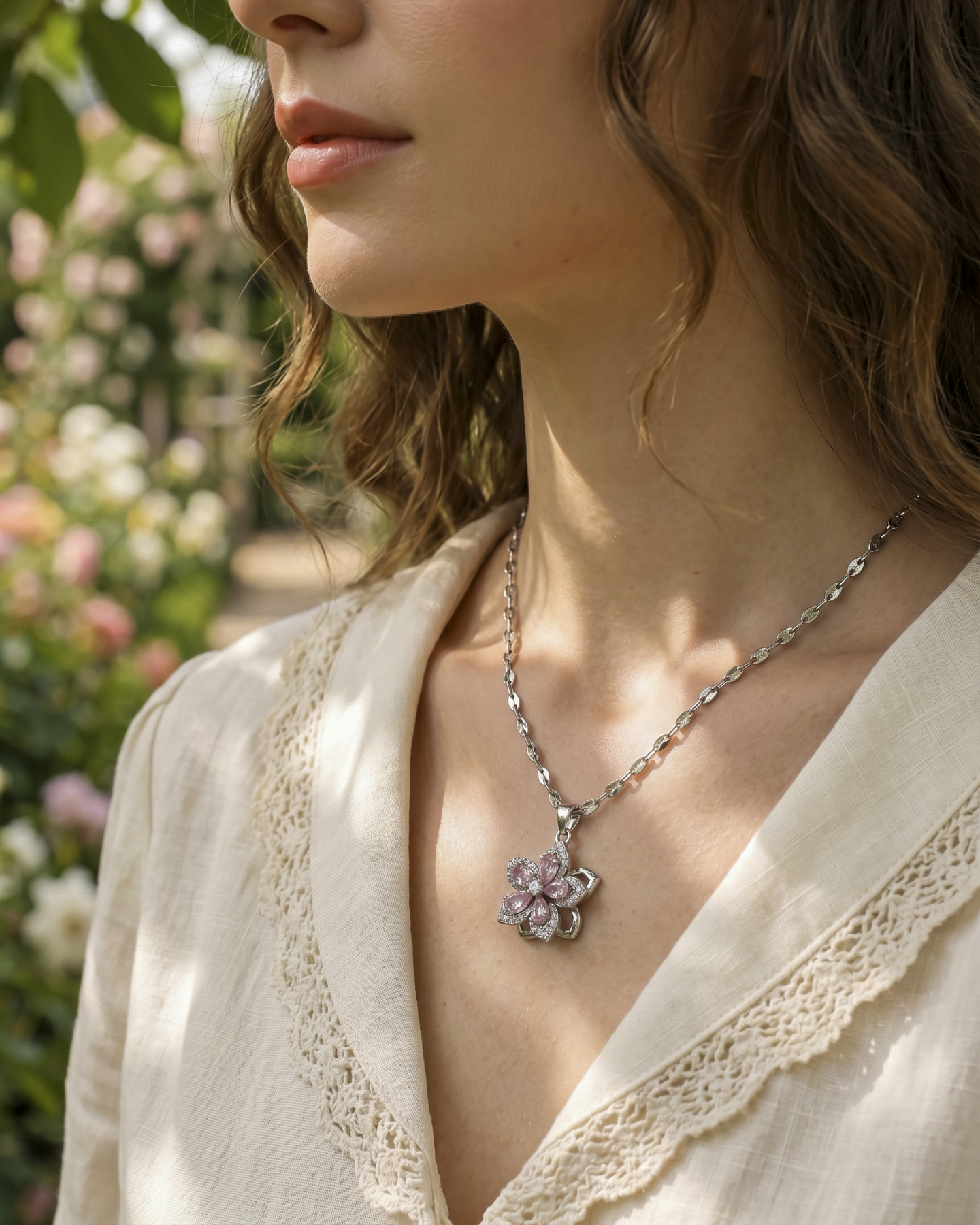 Collar Sakura – Flor Giratoria
