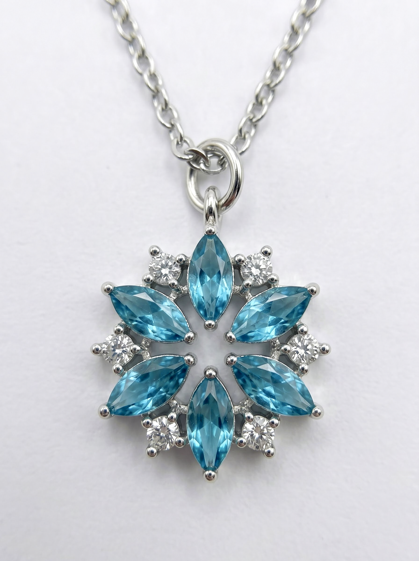 Collar Flor de Cristal