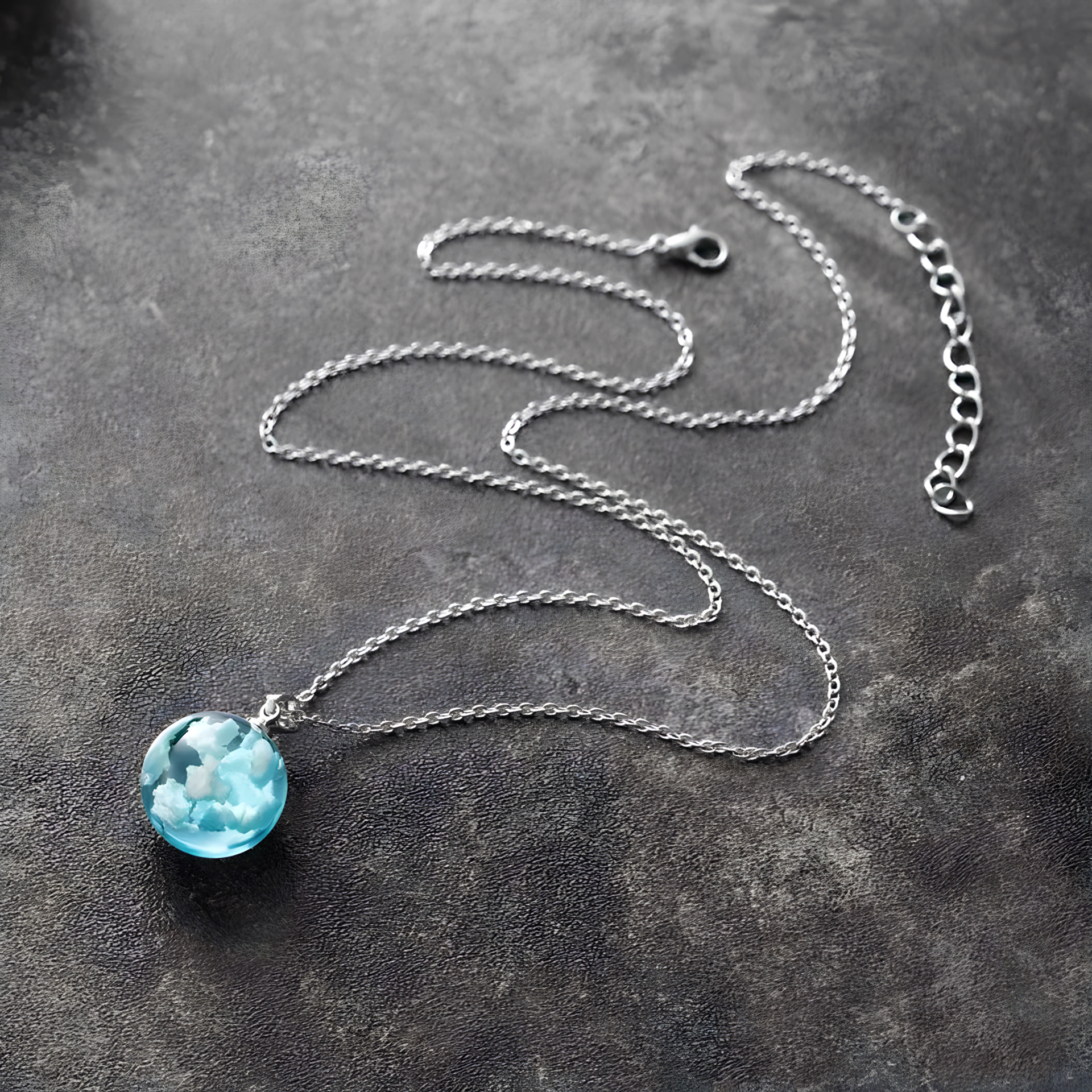 Collar Cloudy