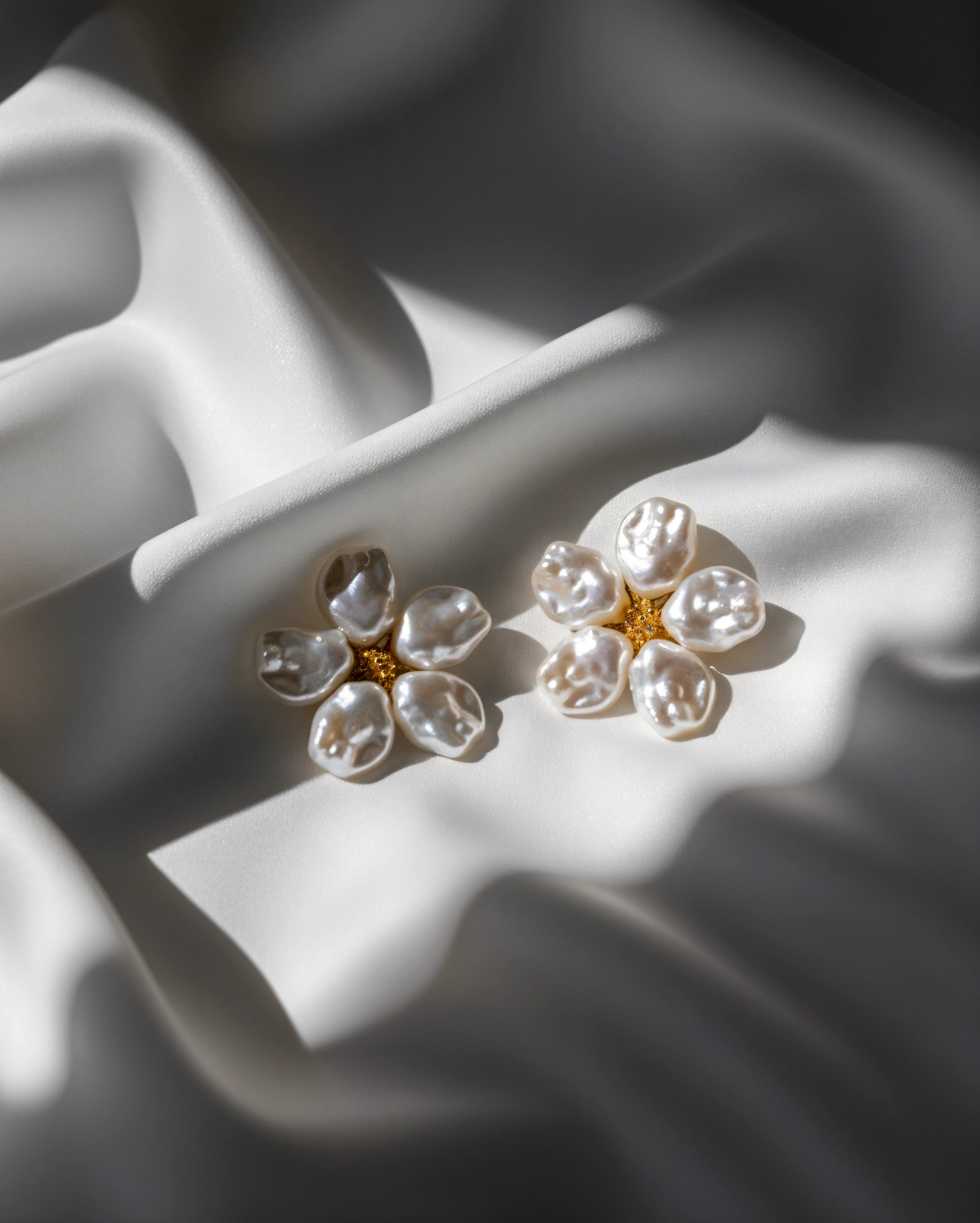 Aretes Pétale – La flor que llevas, la luz que irradias