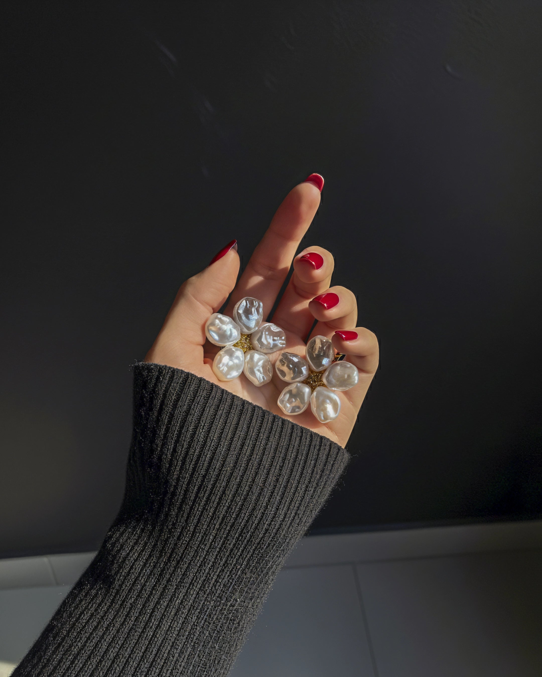 Aretes Pétale – La flor que llevas, la luz que irradias