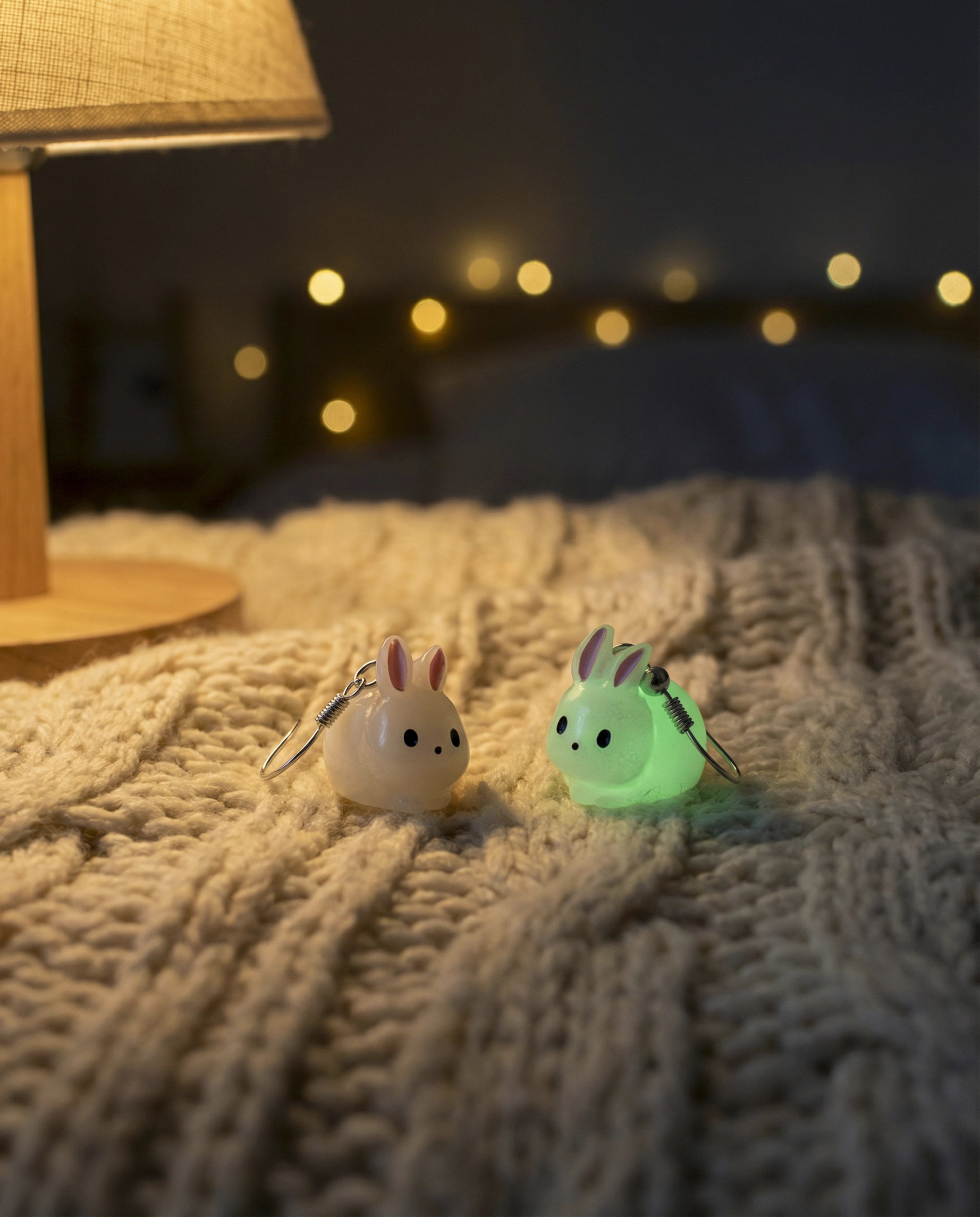 Aretes GlowBunny – Ternura que brilla en la oscuridad