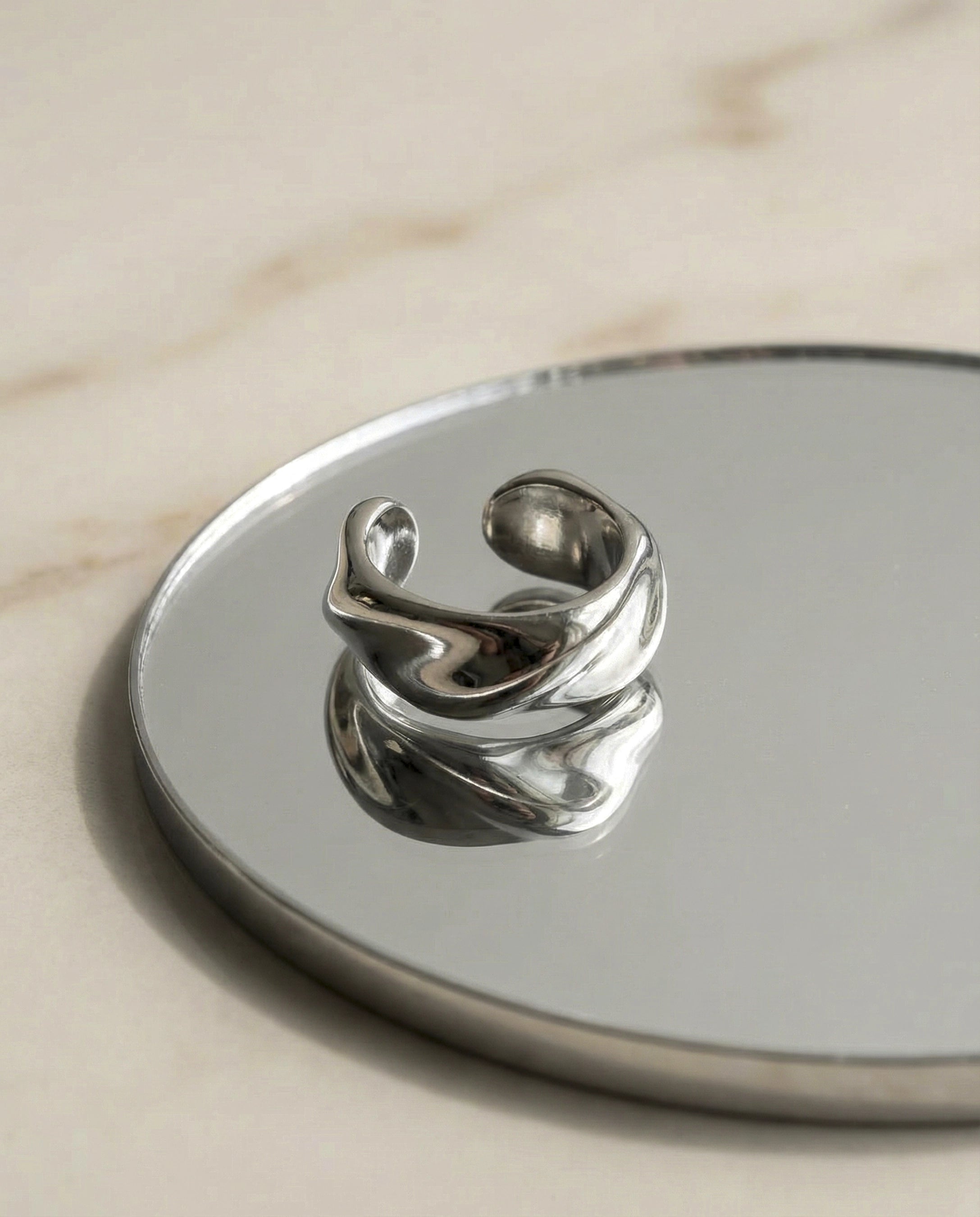 Aretes Voluta – Enrolla tu estilo