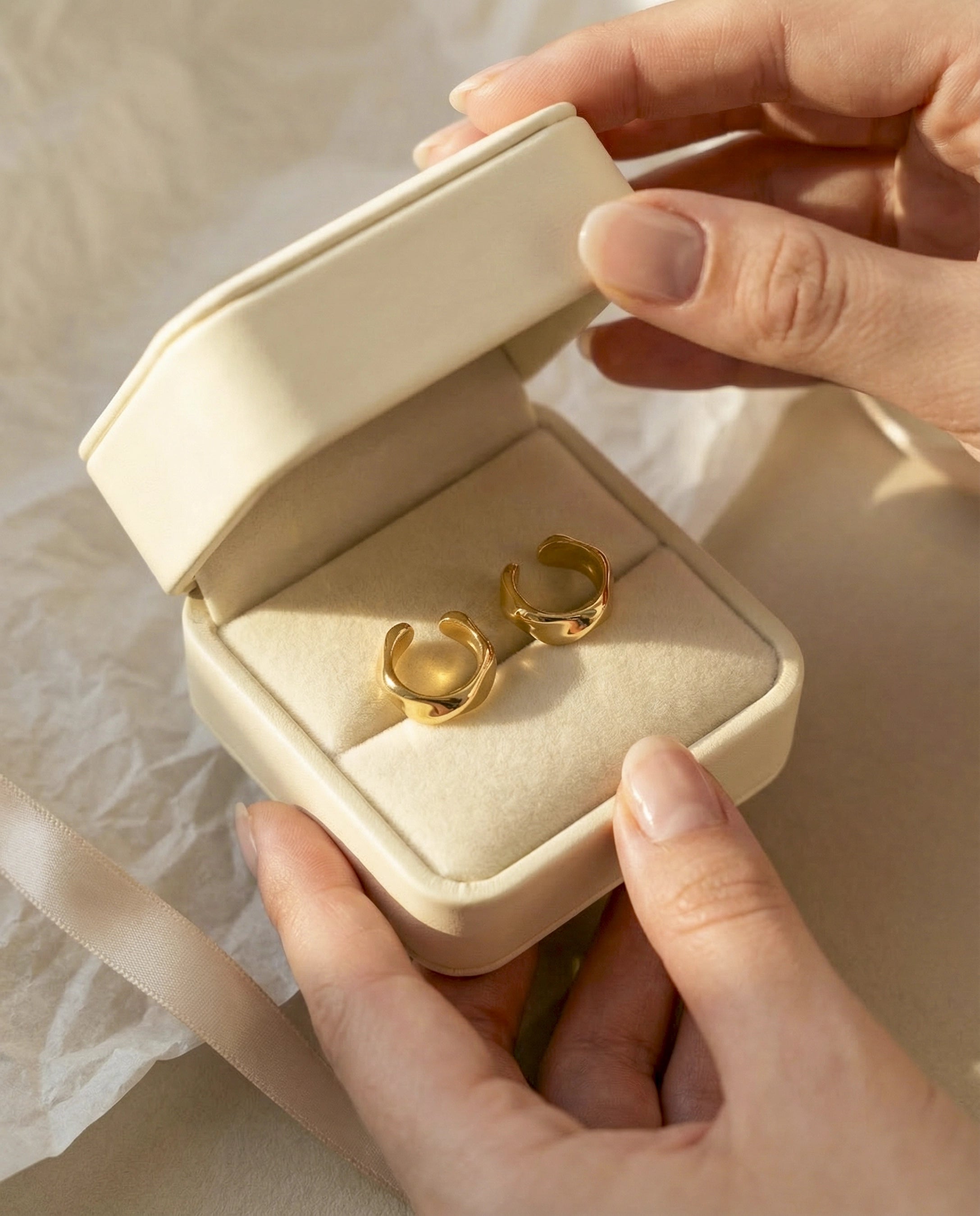 Aretes Voluta – Enrolla tu estilo