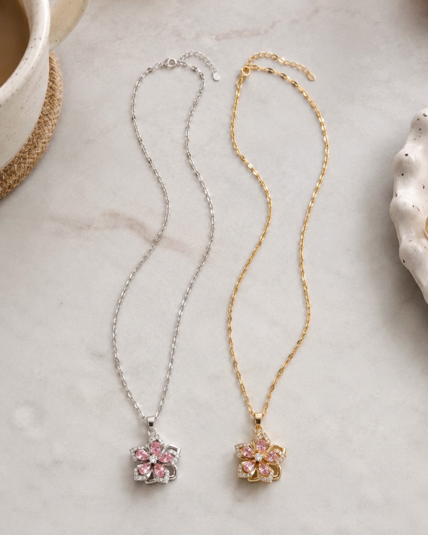 Collar Flor Giratoria – Gira y Brilla