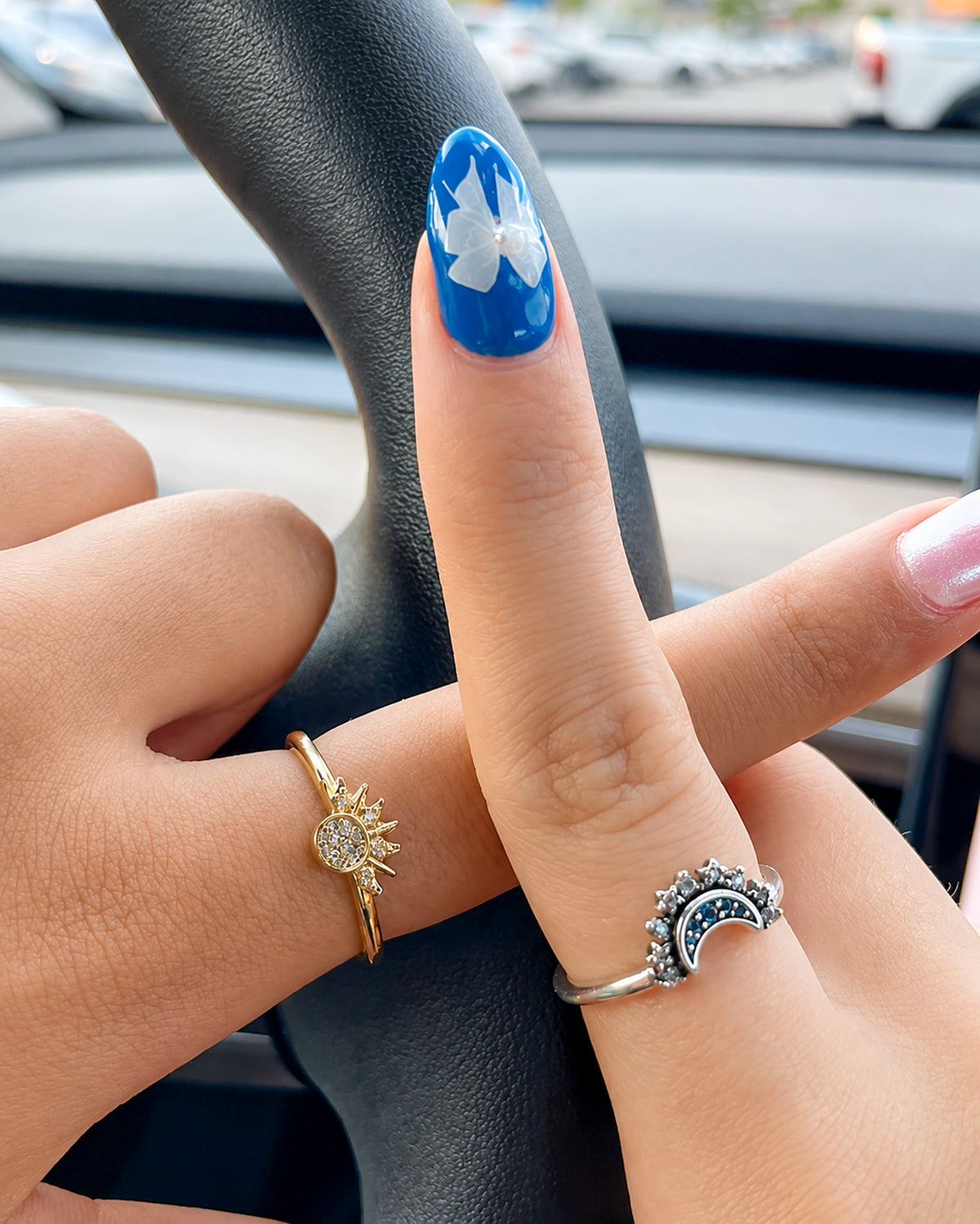 Anillos de Sol y Luna