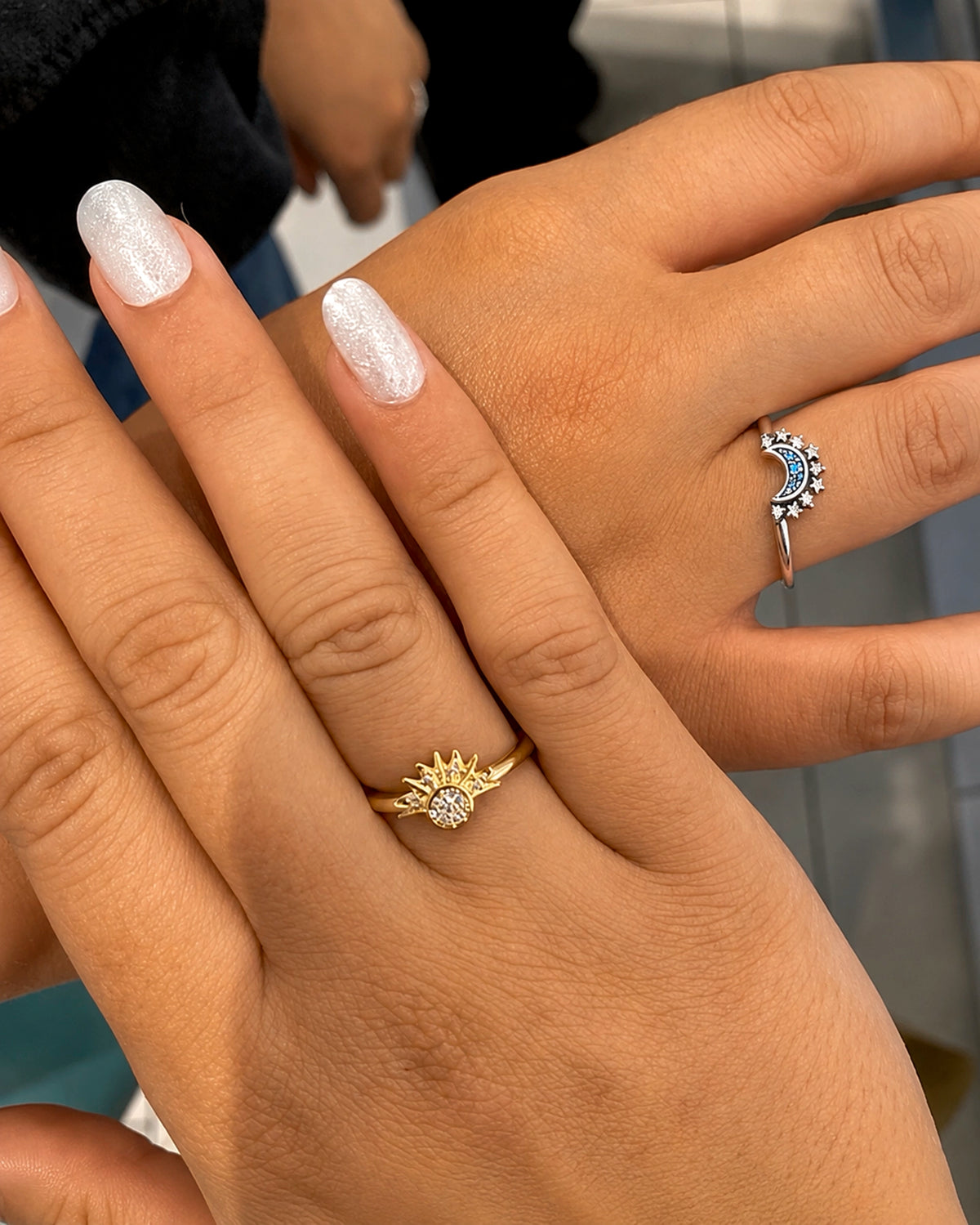 Anillos de Sol y Luna