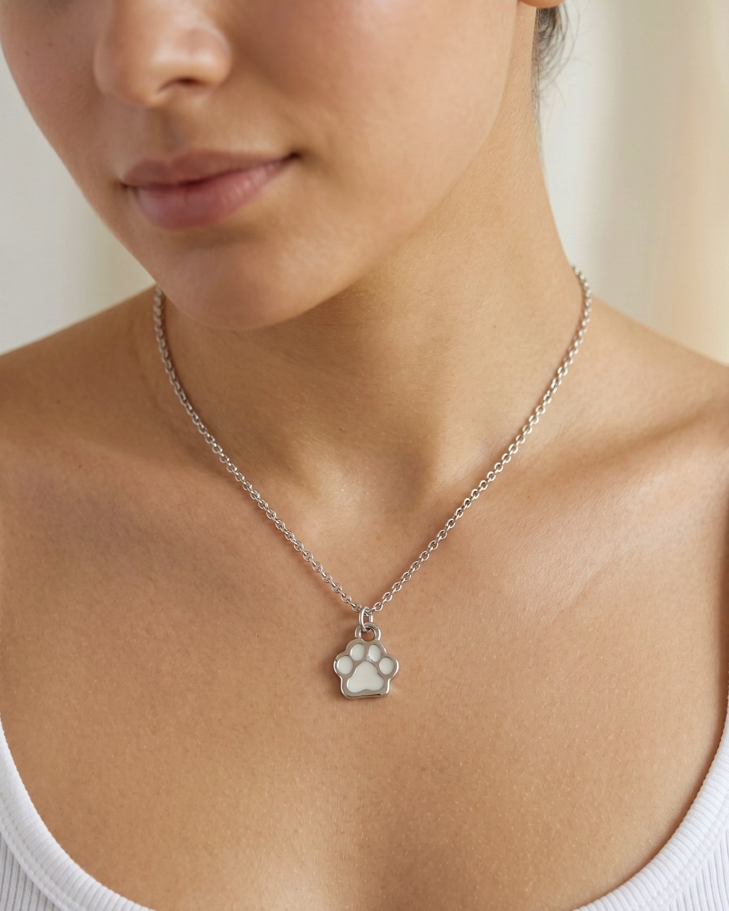 Collar Huellita – Brilla en la Oscuridad