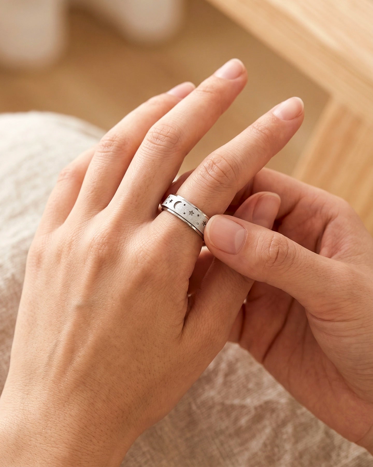 Anillo Luna y Estrellas – Antiestrés Giratorio