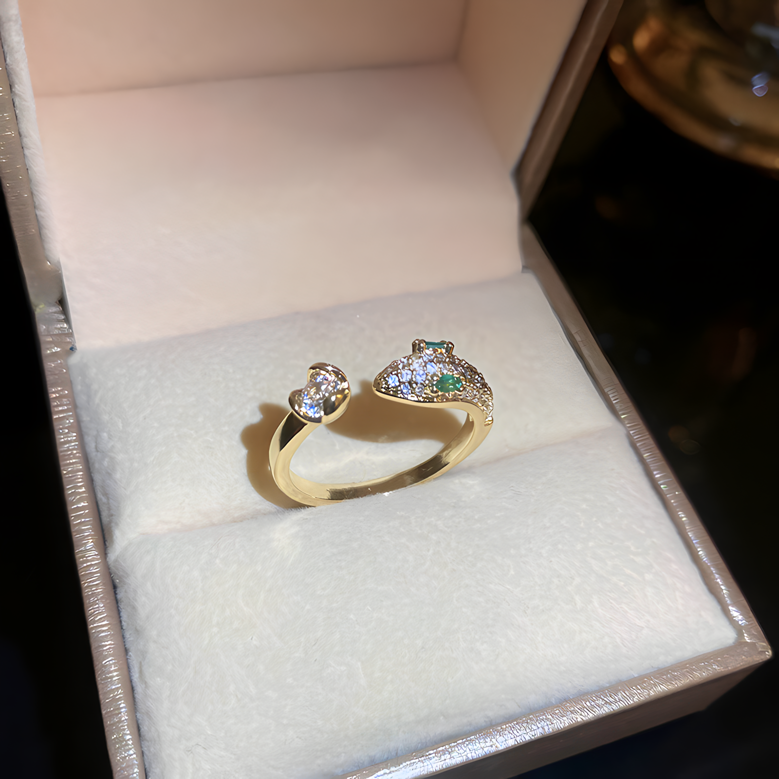 Anillo Serpiente con Perlas