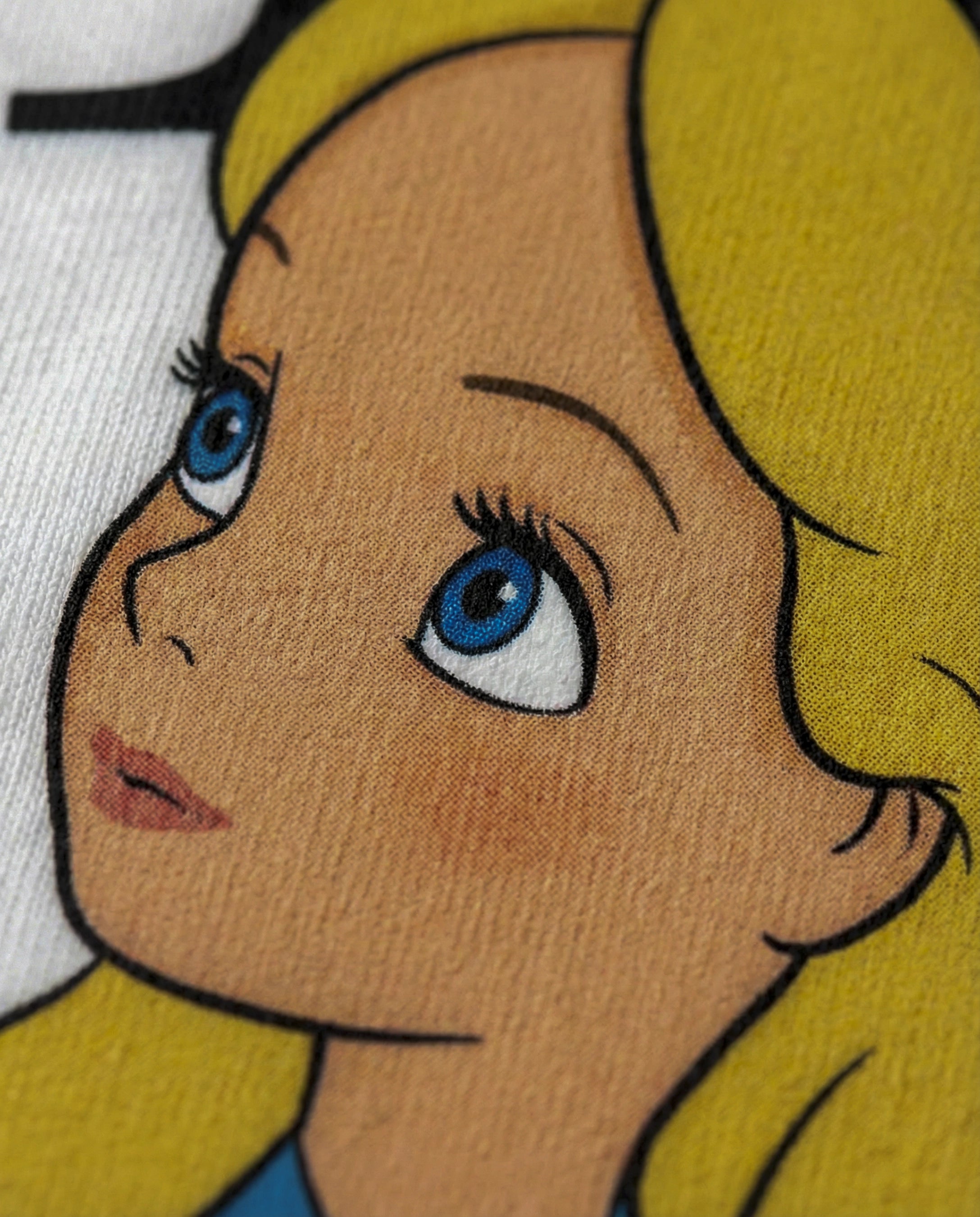 Playera Alicia – Un mundo de fantasía