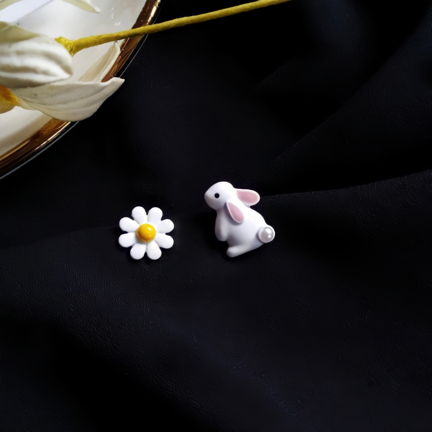 Aretes Conejito y Flor