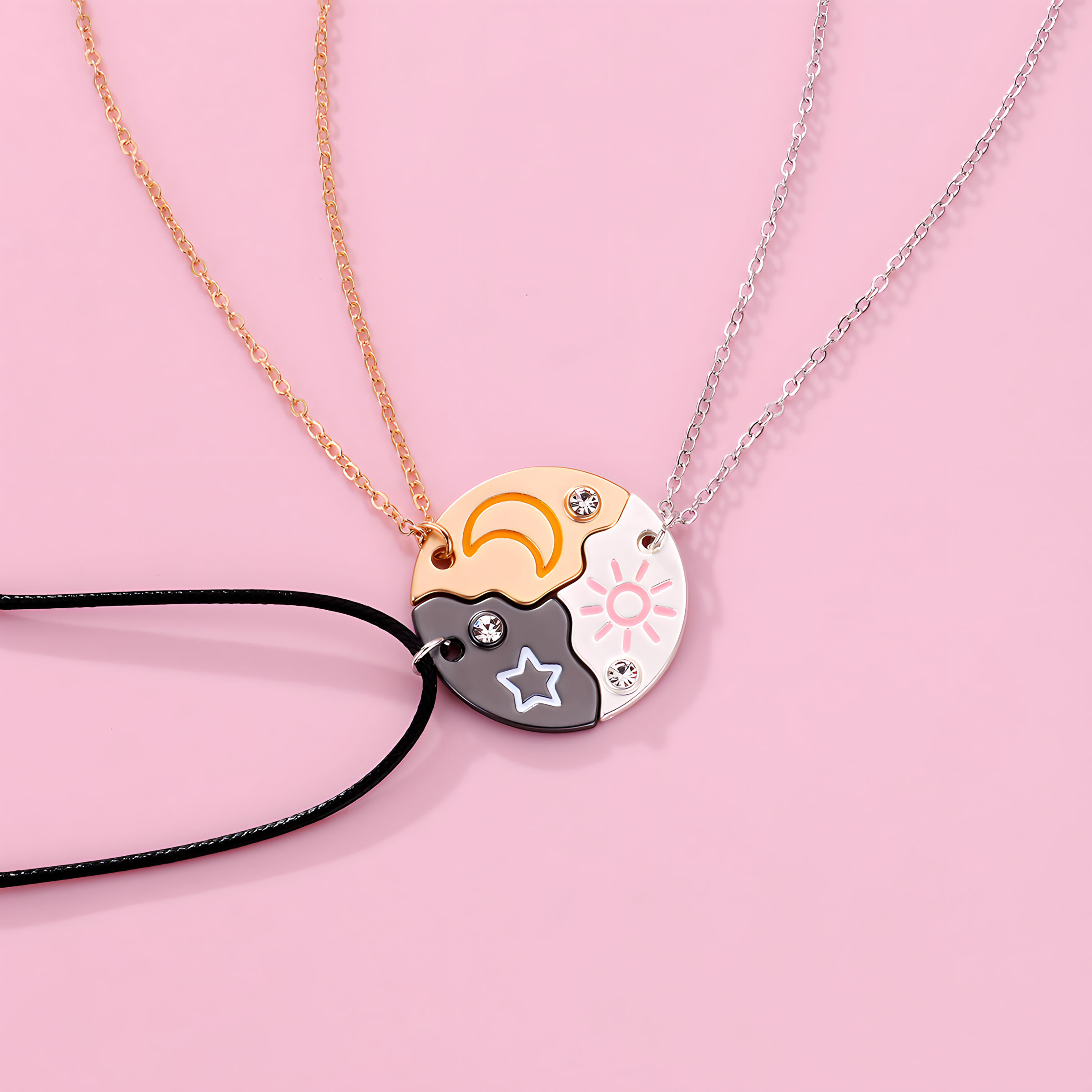 Collares Cosmic