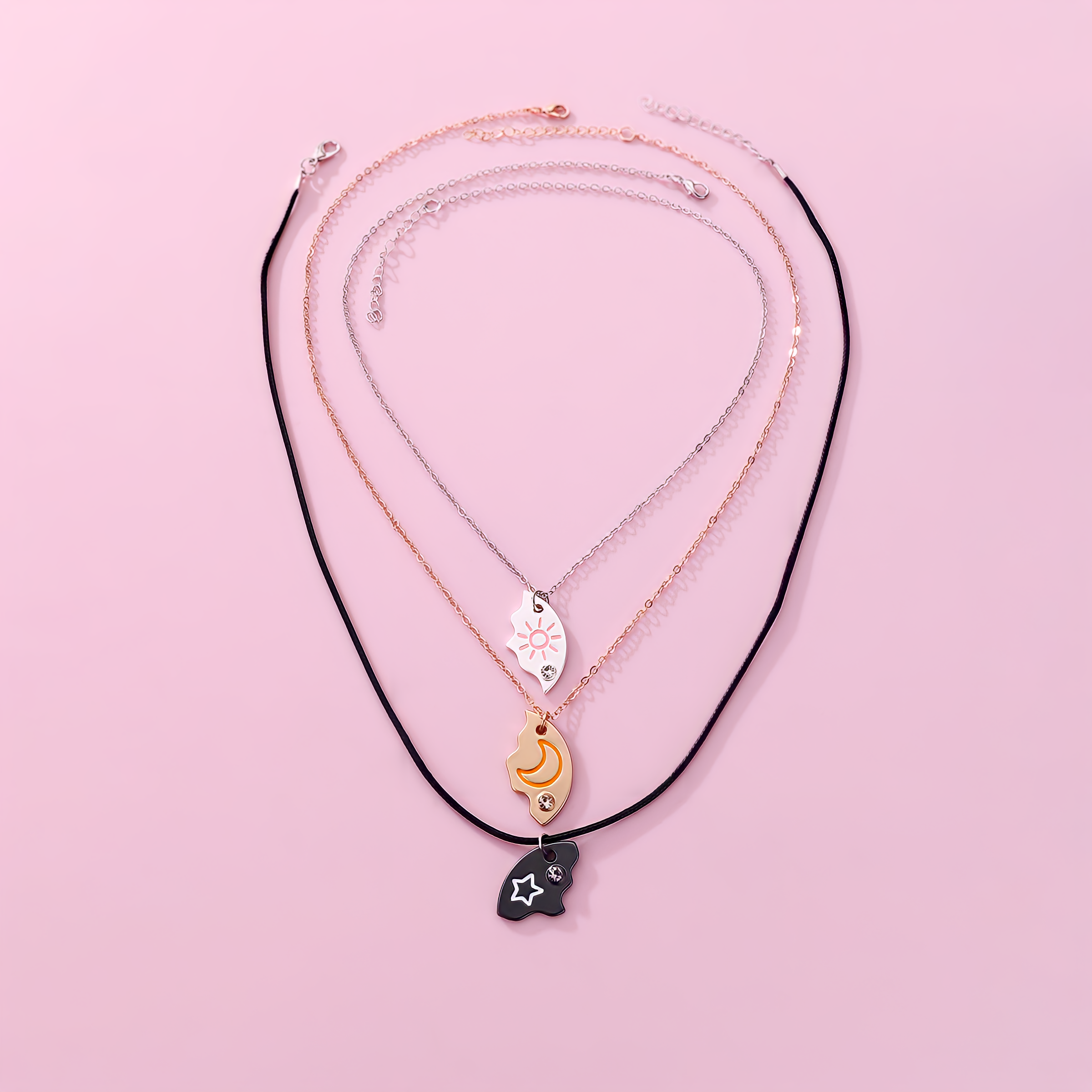Collares Cosmic