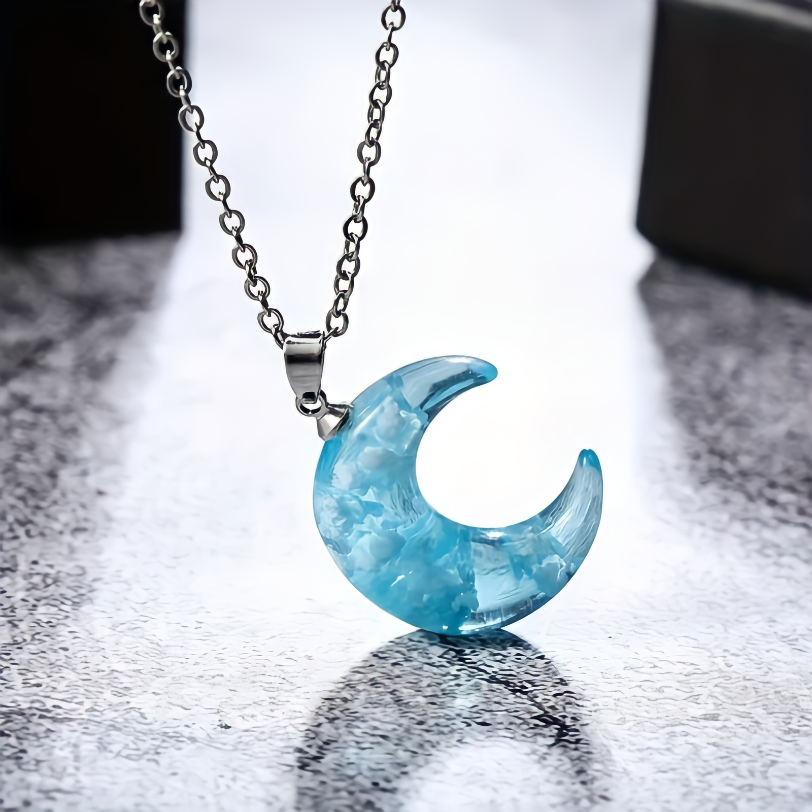 Collar Luna Luminosa
