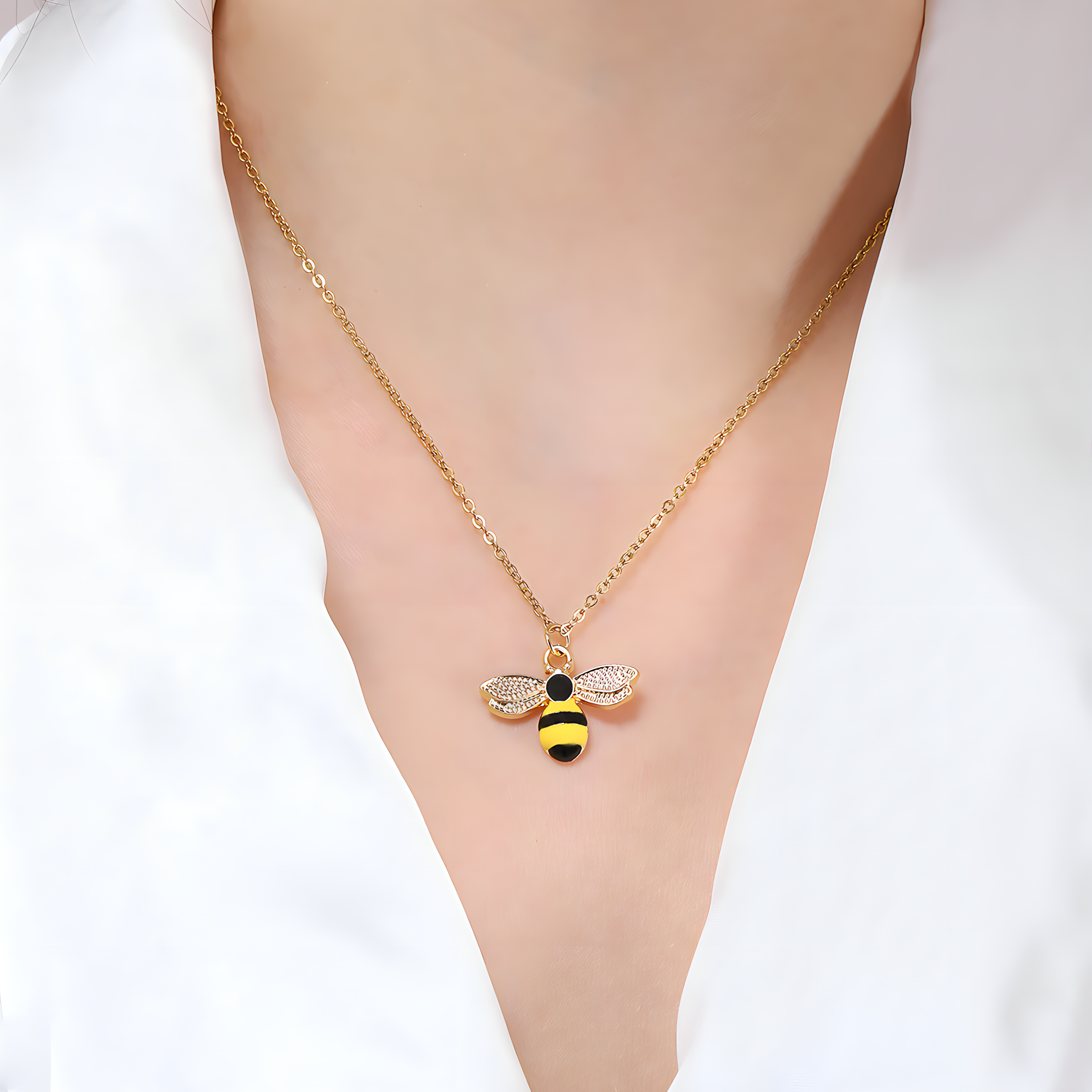 Collar Abejita